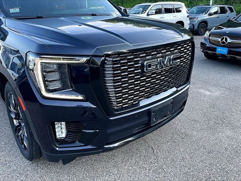 Used 2023 GMC Yukon Denali Ultimate AWD/4WD image 8