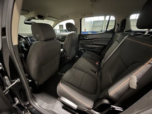 Used 2017 GMC Acadia SLE w/ Driver Alert Package I image 15