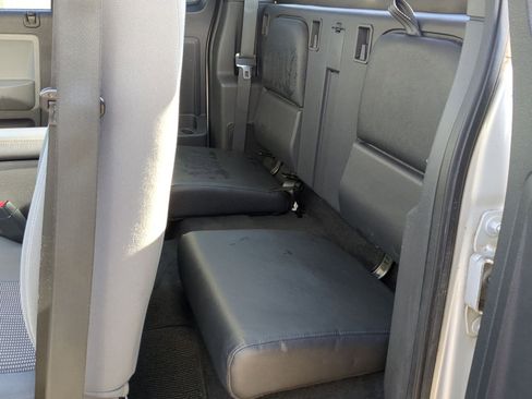 Used 2011 Dodge Dakota ST image 20