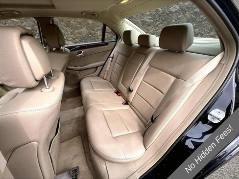Used 2013 Mercedes-Benz E 350 4MATIC Sedan image 17