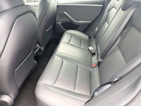 Used 2025 Tesla Model 3 RWD image 11