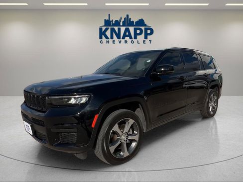Used 2023 Jeep Grand Cherokee L Laredo AWD/4WD image 2