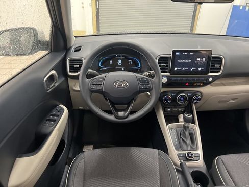 New 2026 Hyundai Venue SEL FWD image 28