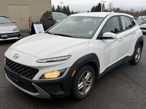 Used 2022 Hyundai Kona SE image 1