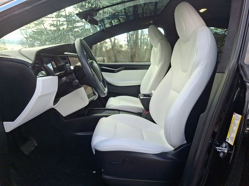 Used 2020 Tesla Model X Long Range image 13