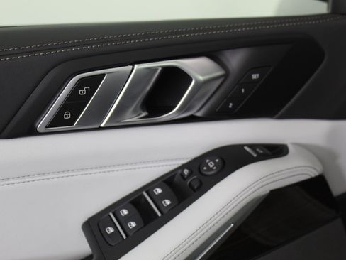 New 2026 BMW X5 xDrive40i w/ M Sport Package image 23