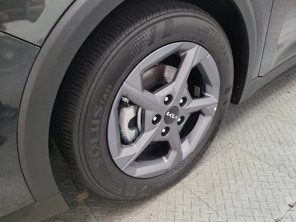 Used 2025 Kia K4 FWD image 31