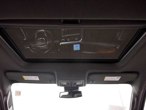 Used 2023 GMC Sierra 1500 Denali AWD/4WD image 16