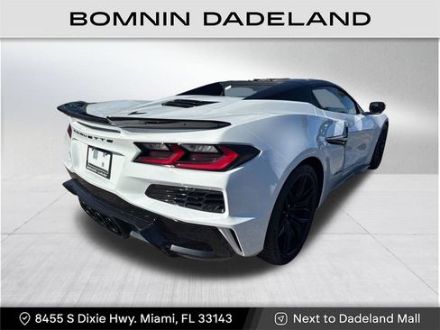 Used 2026 Chevrolet Corvette Z06 w/ Stealth Interior Trim Package image 2