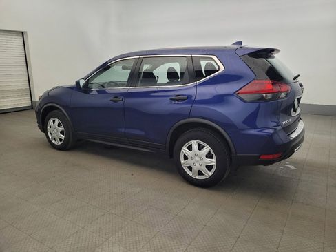 Used 2018 Nissan Rogue S image 3