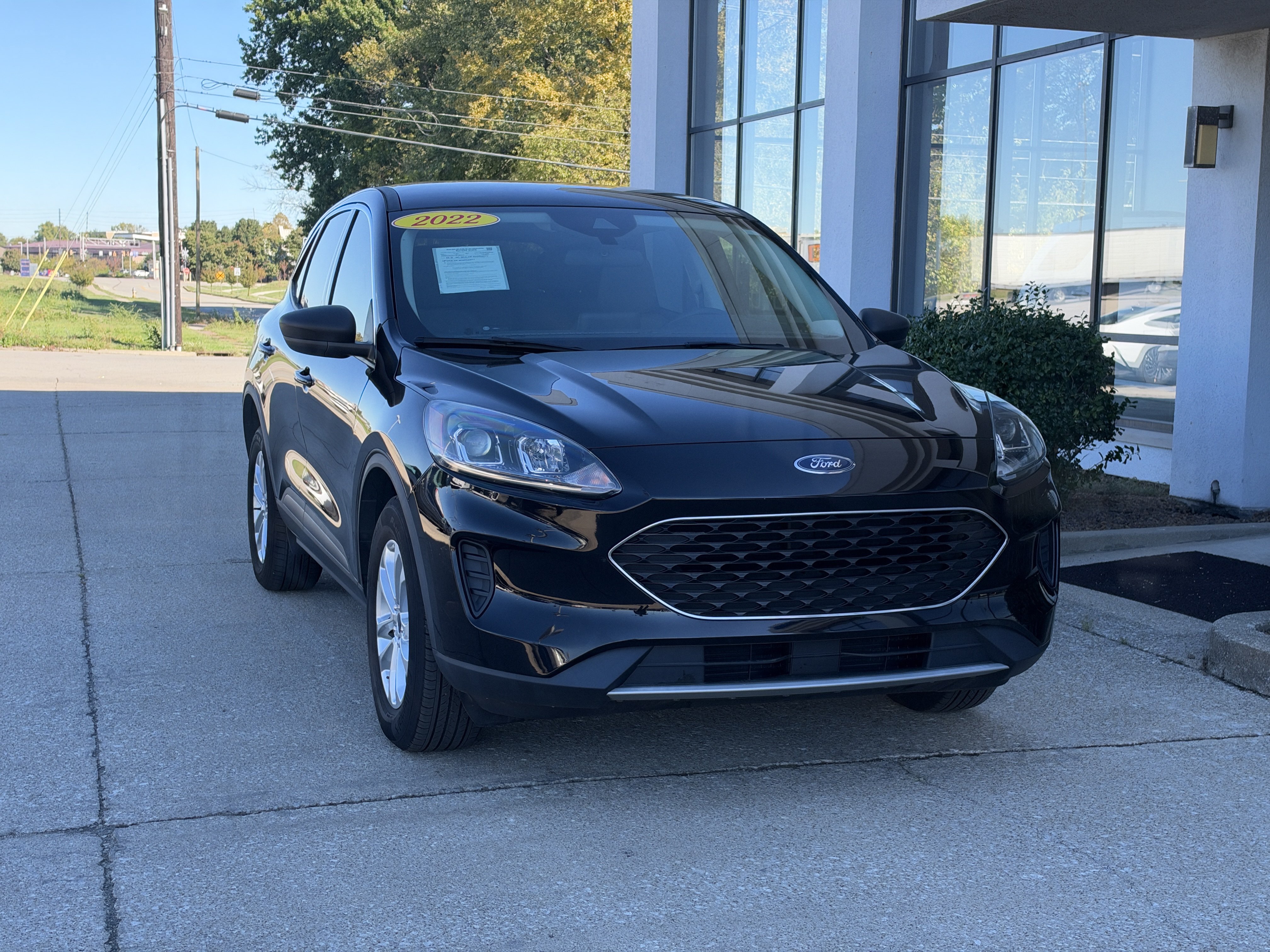 Used 2022 Ford Escape SE w/ Cold Weather Package AWD/4WD image 17