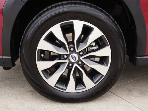 Used 2025 Subaru Outback Touring image 10