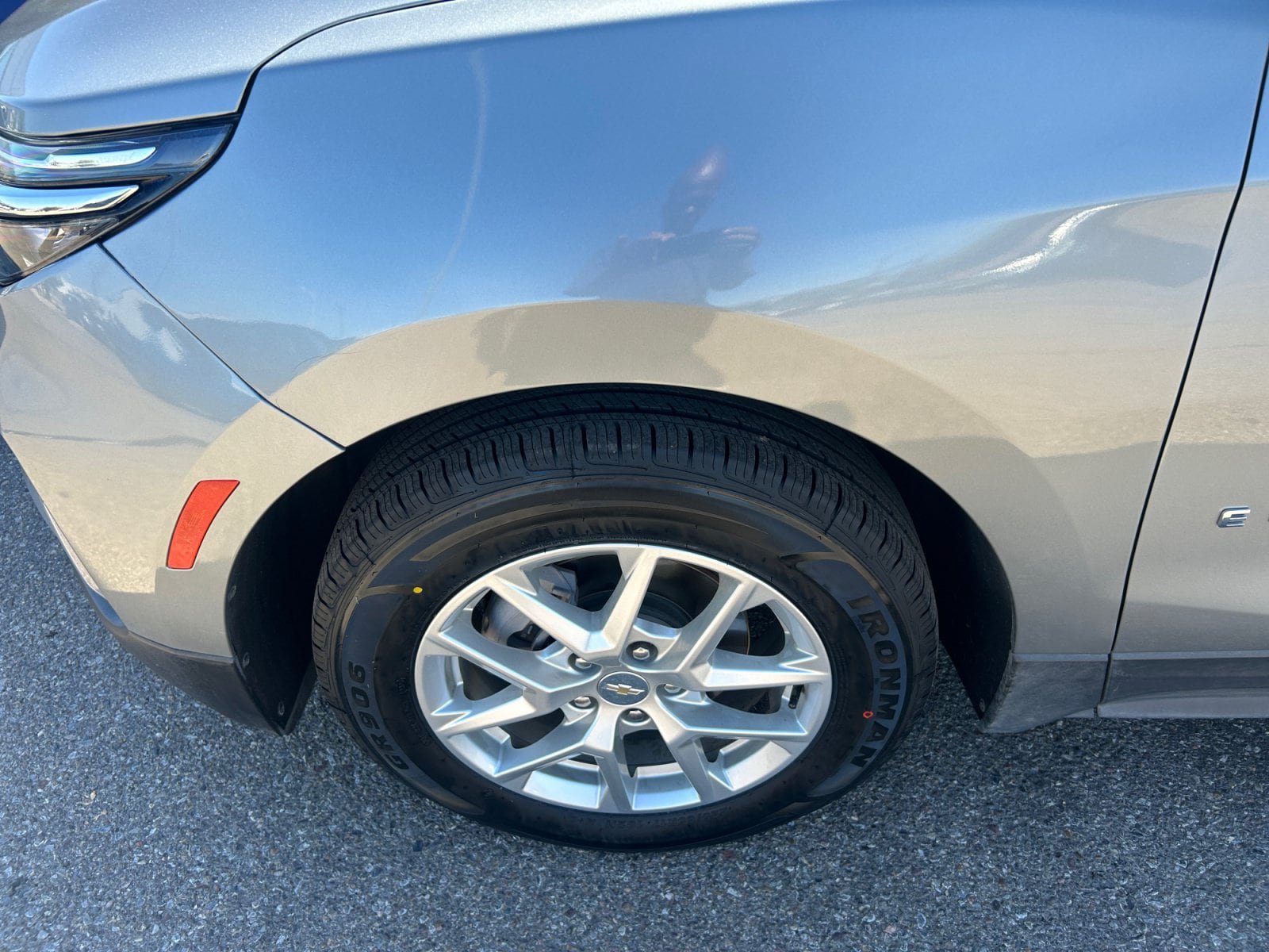 Used 2024 Chevrolet Equinox LT AWD/4WD image 11