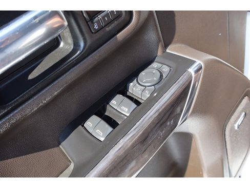 Used 2020 Chevrolet Silverado 2500 LTZ w/ LTZ Premium Package image 31