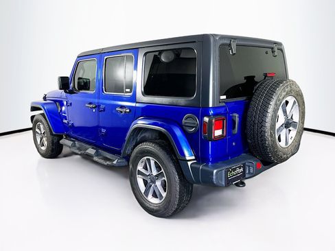 Used 2019 Jeep Wrangler Unlimited Sahara AWD/4WD image 5