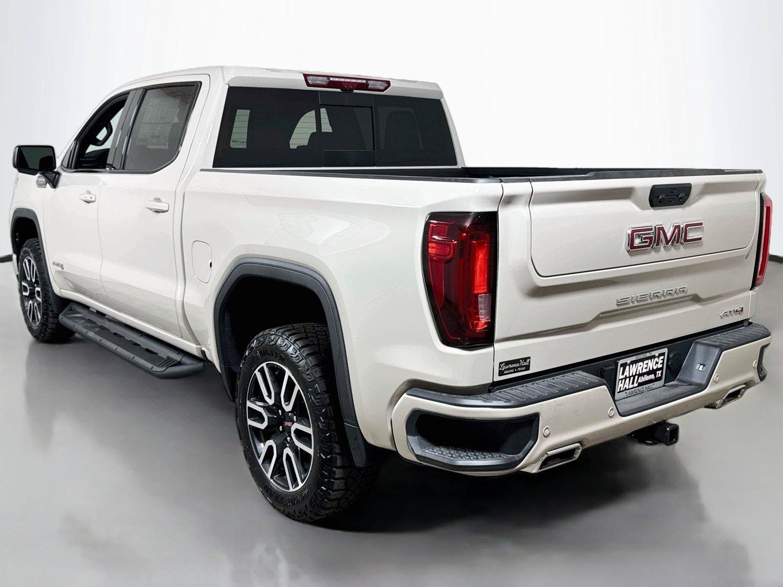 New 2026 GMC Sierra 1500 AT4 w/ Technology Package AWD/4WD image 3