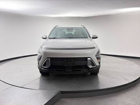 Used 2024 Hyundai Kona SEL AWD/4WD image 12