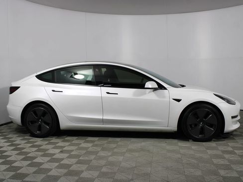 Used 2021 Tesla Model 3 Standard Range Plus RWD image 27