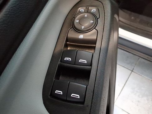 Used 2022 Chevrolet Equinox LT image 16