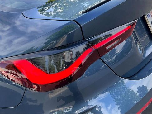 Used 2024 BMW M440i Coupe RWD image 30