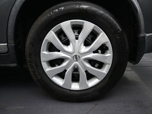 Used 2018 Nissan Rogue S FWD image 10