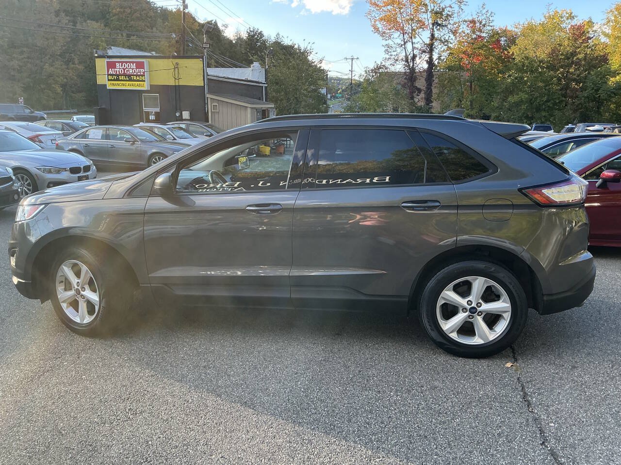 Used 2017 Ford Edge SE w/ Cargo Accessory Package AWD/4WD image 9