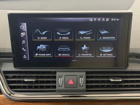 Used 2023 Audi Q5 2.0T Premium Plus AWD/4WD image 18