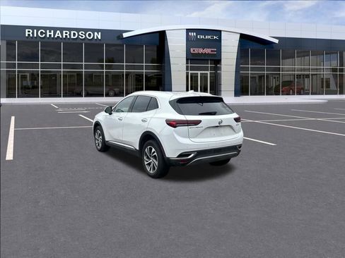 Used 2023 Buick Envision Essence image 3
