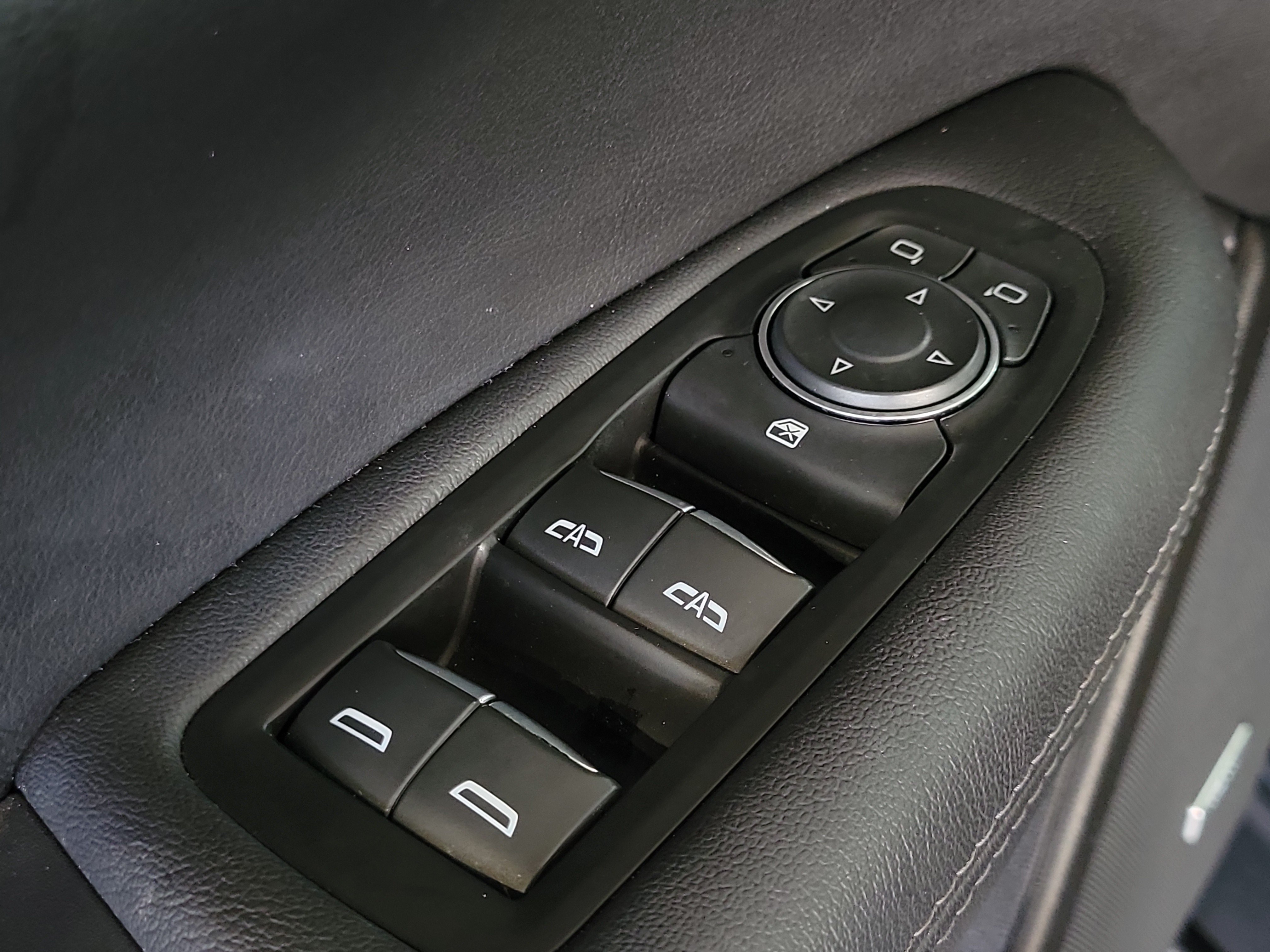 Used 2023 Cadillac XT5 Luxury FWD image 17