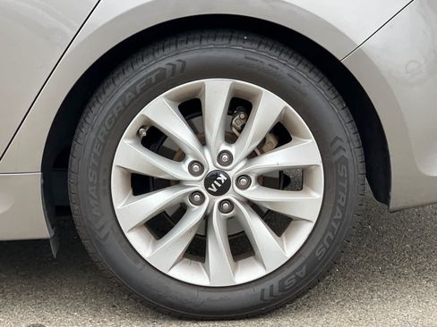 Used 2016 Kia Optima EX FWD image 25