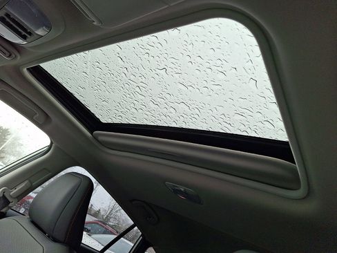 New 2026 Subaru Crosstrek 2.5i Limited image 7