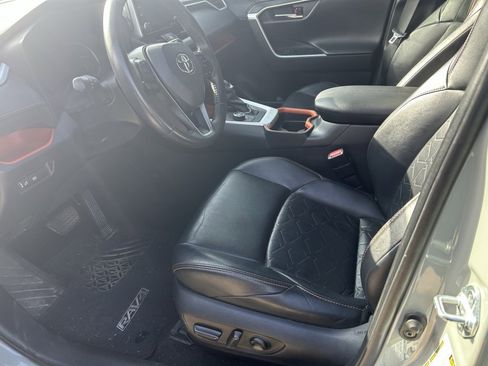 Used 2021 Toyota RAV4 Adventure image 3