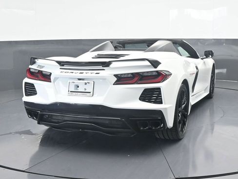 Used 2024 Chevrolet Corvette Stingray Convertible w/ Z51 Performance Package image 5