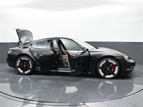 New 2025 Porsche Taycan 4S image 30