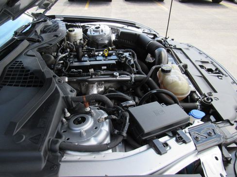 Used 2021 Ford Mustang Coupe w/ Equipment Group 101A RWD image 28