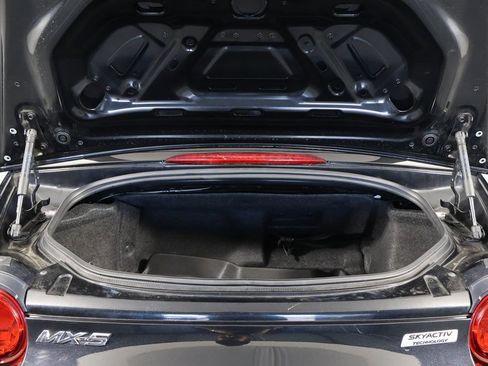 Used 2017 MAZDA MX-5 Miata Sport RWD image 14