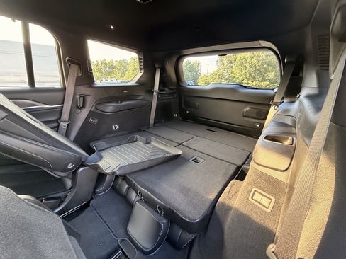 Used 2022 Jeep Grand Cherokee L Overland w/ Advanced Protech Group III AWD/4WD image 28