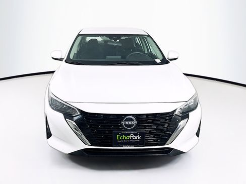 Used 2024 Nissan Sentra S image 2