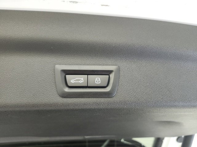 Used 2025 BMW X1 xDrive28i w/ Convenience Package AWD/4WD image 11