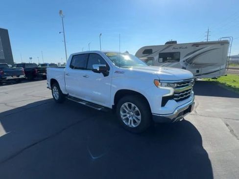 Used 2022 Chevrolet Silverado 1500 LTZ AWD/4WD image 2