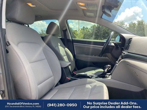 Used 2018 Hyundai Elantra Value Edition FWD image 16