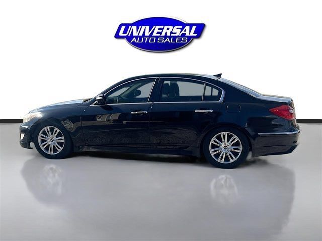 Used 2014 Hyundai Genesis 3.8 RWD image 4