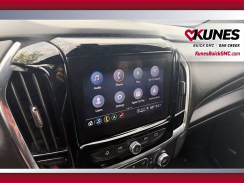 Used 2023 Chevrolet Traverse RS AWD/4WD image 25