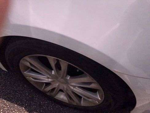 Used 2012 Hyundai Genesis 4.6 RWD image 12