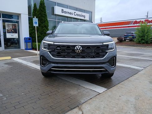 New 2026 Volkswagen Atlas SEL Premium R-Line AWD/4WD image 2