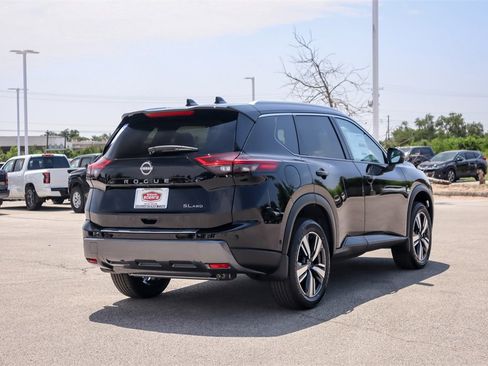 New 2025 Nissan Rogue SL w/ Tech Package image 5