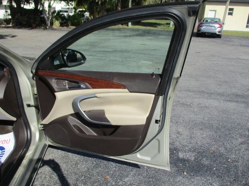 Used 2016 Buick Regal Base 4dr Sedan image 23