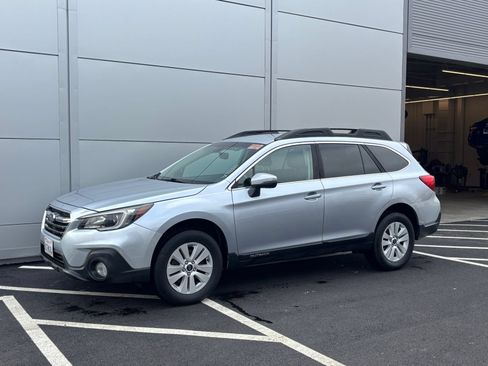Used 2019 Subaru Outback 2.5i Premium AWD/4WD image 22
