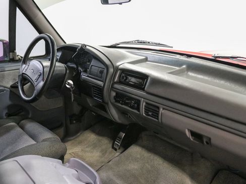 Used 1993 Ford F150 Lightning RWD image 16