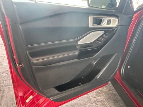 Used 2022 Ford Explorer ST w/ Equipment Group 401A RWD image 9